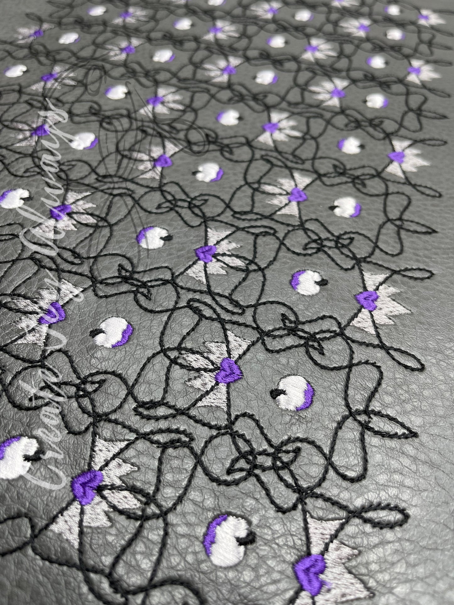 Poison Apple Quilt Filagree